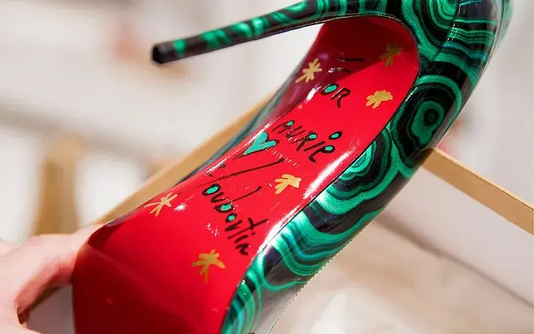 Ile kosztują buty Christiana Louboutina? Ceny, które zaskakują